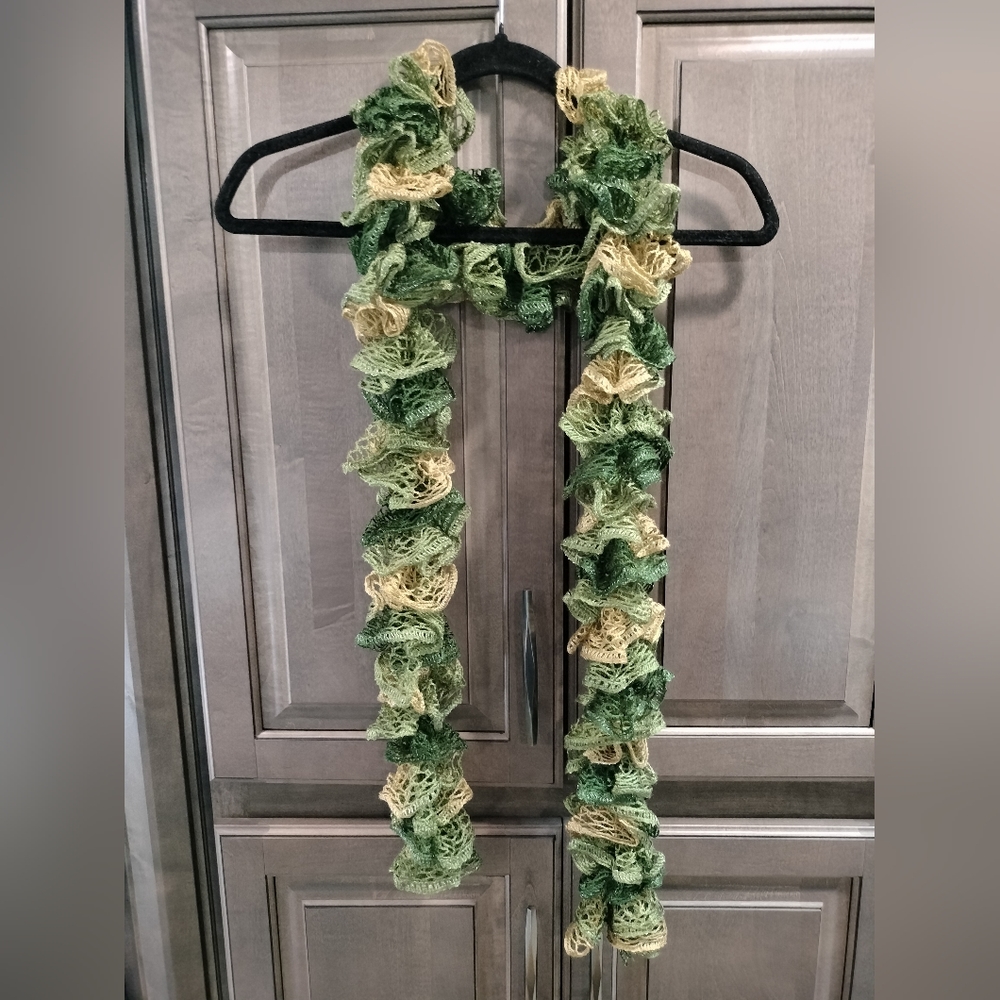Crochet scarf